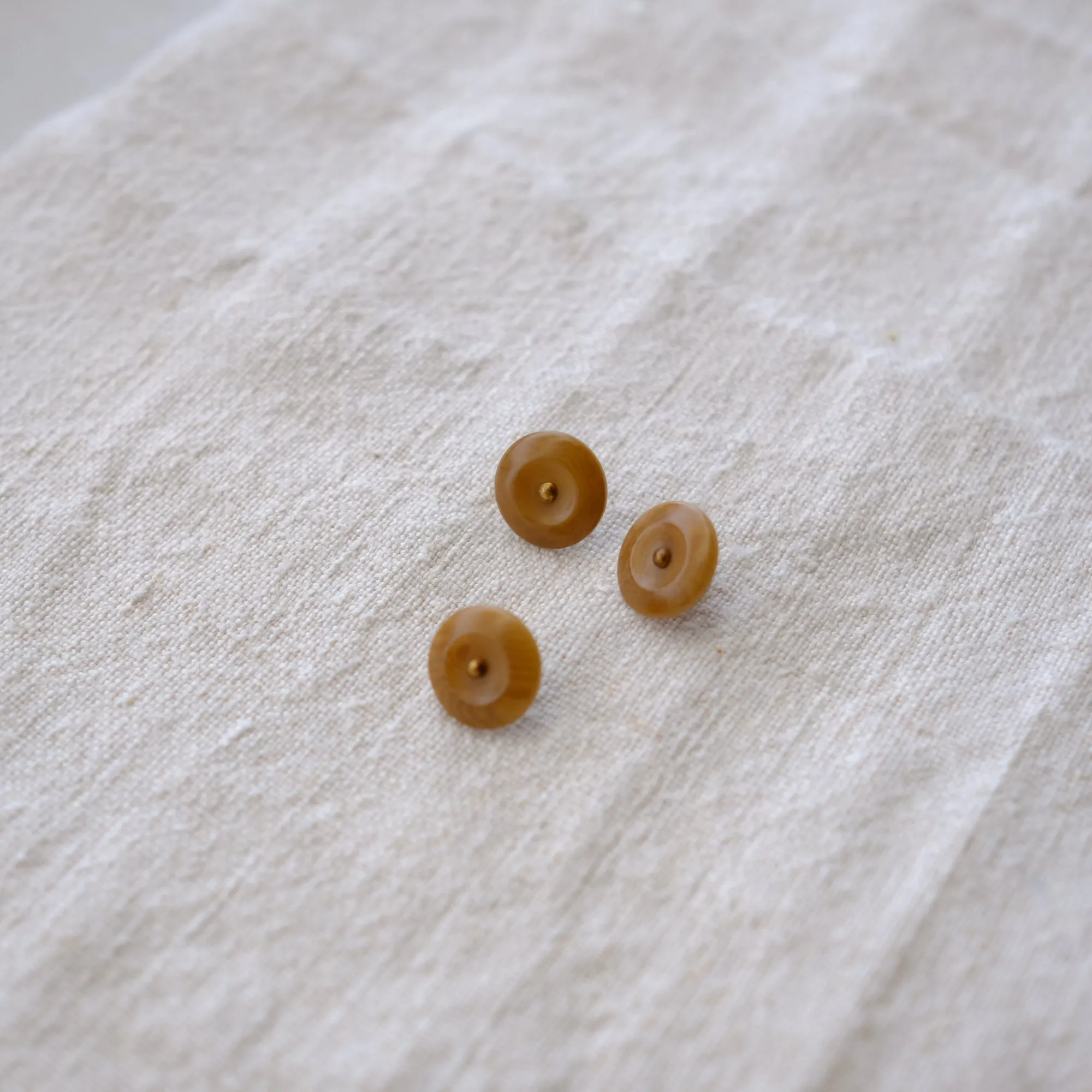 Naturally Dyed Buttons