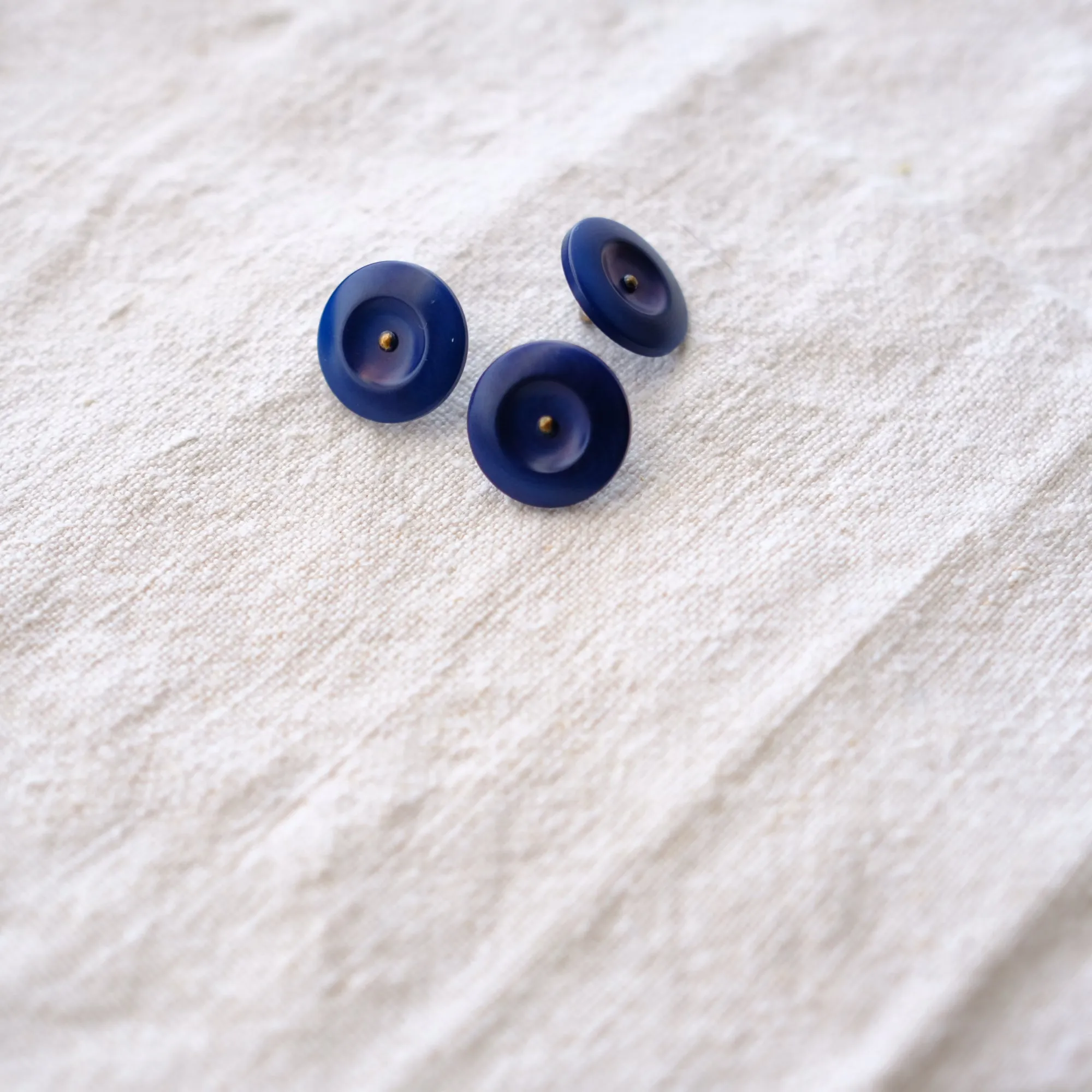 Naturally Dyed Buttons