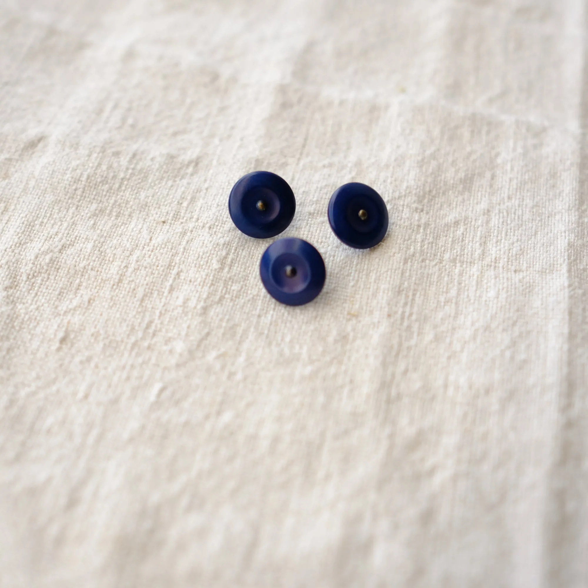 Naturally Dyed Buttons