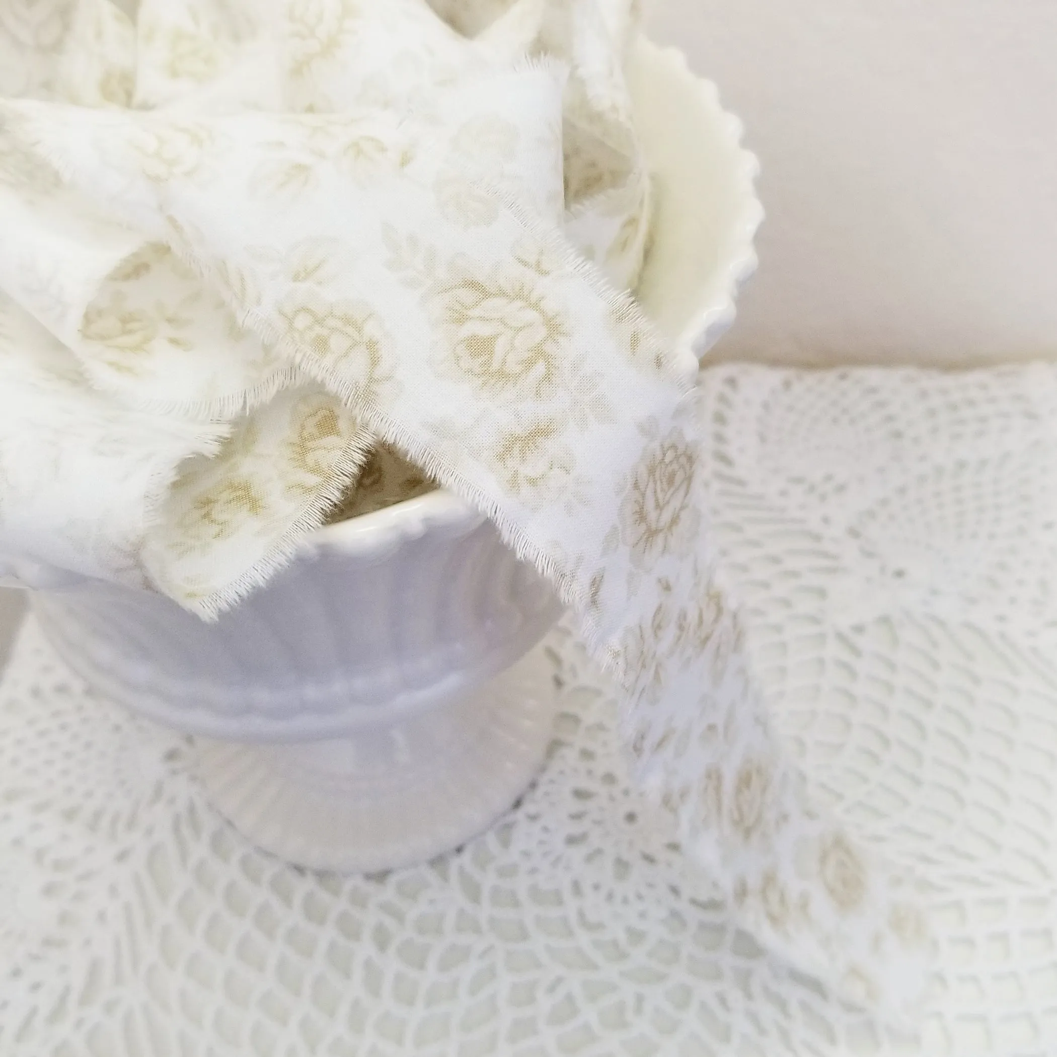 Shabby Fabric Ribbon, 1 yrd - Roses