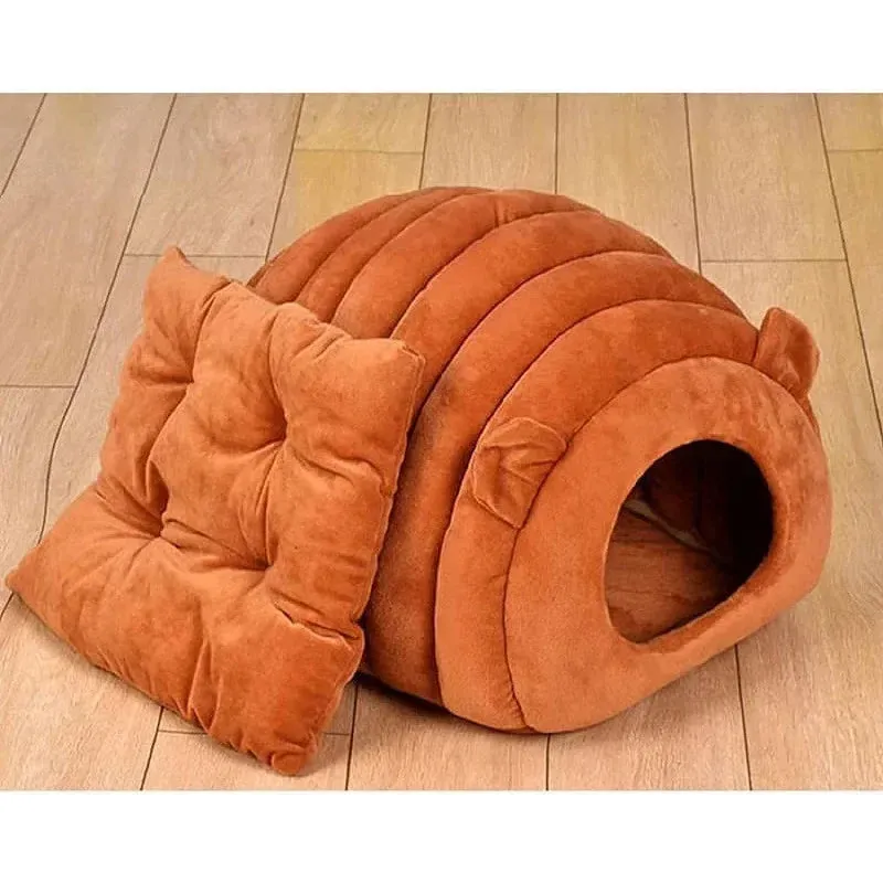 TEEK - Cat Caterpillar Style Sleeping House